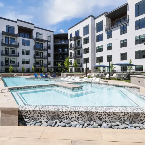 The Grandeur Community Pool & Deck